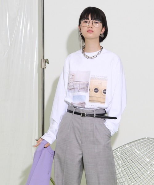 THE YOn（ザヨン）の「マルチフォトプリントロングスリーブTシャツ（Tシャツ/カットソー・レディース・グレー/チャコールグレー/オフホワイト・FREE）」の22枚目の写真