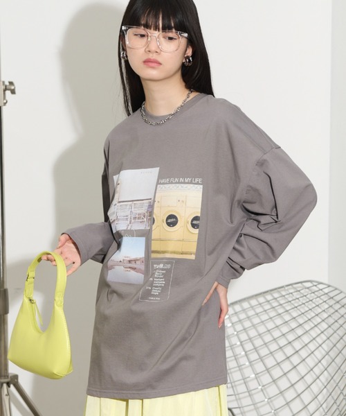 THE YOn（ザヨン）の「マルチフォトプリントロングスリーブTシャツ（Tシャツ/カットソー・レディース・グレー/チャコールグレー/オフホワイト・FREE）」の6枚目の写真