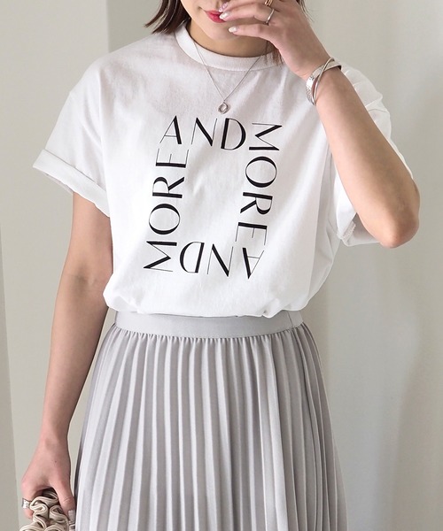 Riberry（リベリー）の「GILDAN スクエアロゴプリントT（Tシャツ