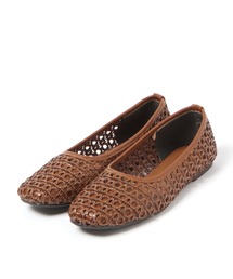 メッシュパンプス