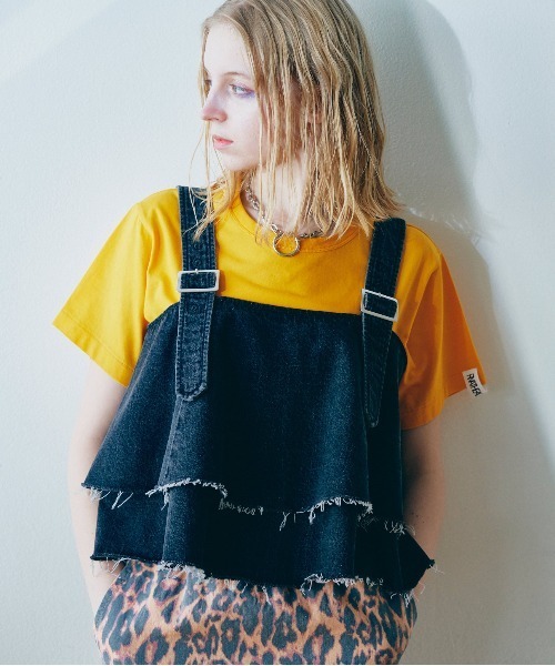 RNA（アールエヌエー）の「B2766 カットオフフレアキャミ（その他トップス・レディース・ライトインディゴブルー/ブラック・MEDIUM）」の2枚目の写真