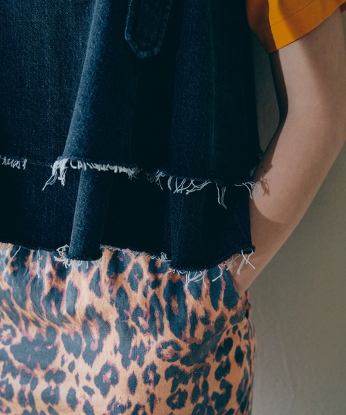 RNA（アールエヌエー）の「B2766 カットオフフレアキャミ（その他トップス・レディース・ライトインディゴブルー/ブラック・MEDIUM）」の4枚目の写真