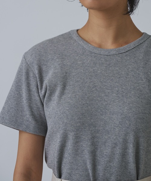 Abor(アボア)の「【Abor】ワッフルハーフスリーブTシャツ(Tシャツ/カットソー・レディース・ネイビー/グレー/クリーム/ブラック・FREE)」の16枚目の写真