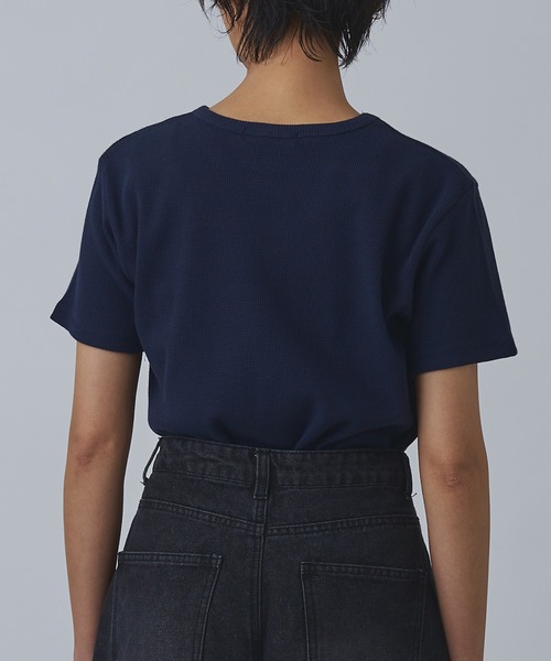 Abor(アボア)の「【Abor】ワッフルハーフスリーブTシャツ(Tシャツ/カットソー・レディース・ネイビー/グレー/クリーム/ブラック・FREE)」の8枚目の写真