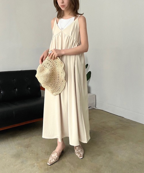 Jewelobe(ジュエローブ)の「ショートボレロ×キャミワンピ セットアップ(セットアップ・レディース・アイボリー/ブラック・FREE)」の15枚目の写真