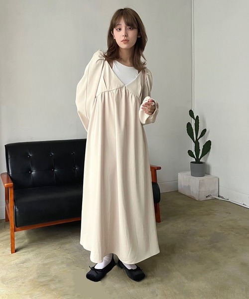 Jewelobe(ジュエローブ)の「ショートボレロ×キャミワンピ セットアップ(セットアップ・レディース・アイボリー/ブラック・FREE)」の14枚目の写真