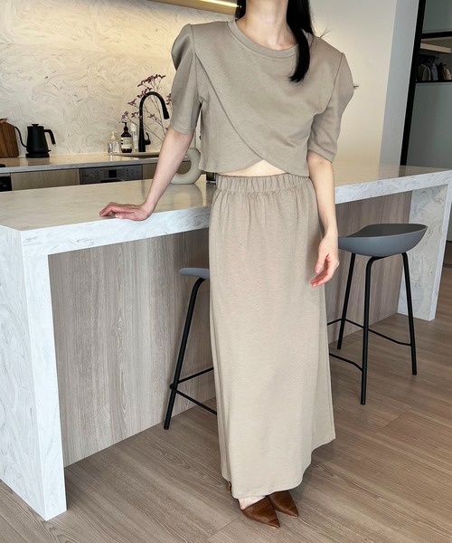 Jewelobe（ジュエローブ）の「カシュクールヘムクロップドトップス×スカート セットアップ（セットアップ・レディース・ベージュ/杢グレー/ブラック・FREE）」の15枚目の写真