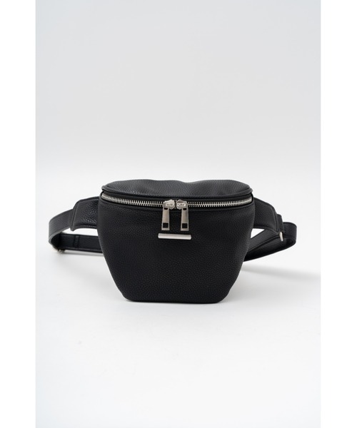 DEVICE（デバイス）の「【WEARISTA いつき×DEVICE コラボ】Rename ミニプレート フェイクレザー ウエストバッグ/ボディバッグ ショルダーバッグ（ボディバッグ/ウエストポーチ・メンズ・ブラック・FREE）」の9枚目の写真