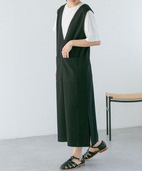 FORK&SPOON(フォークアンドスプーン)の「FORK&SPOON カットツイル2WAYジャンパースカート(ワンピース・レディース・ブラック/ベージュ系その他・1/2)」の13枚目の写真