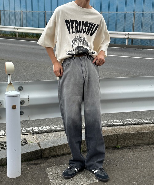 Perushu(ペルーシュ)の「グラデーションブラックデニム(デニムパンツ・メンズ・ブラック・SMALL/LARGE/MEDIUM)」の7枚目の写真