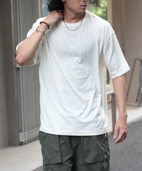 United Athle(ユナイテッドアスレ)の「【United Athle】5.6オンス トライブレンド ビッグシルエット Tシャツ ※1105(Tシャツ/カットソー・メンズ・ヘザーグレー/ブラック/アッシュ/オフホワイト・L/XL/M)」の2枚目の写真