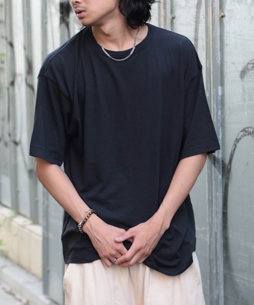 United Athle(ユナイテッドアスレ)の「【United Athle】5.6オンス トライブレンド ビッグシルエット Tシャツ ※1105(Tシャツ/カットソー・メンズ・ヘザーグレー/ブラック/アッシュ/オフホワイト・L/XL/M)」の3枚目の写真