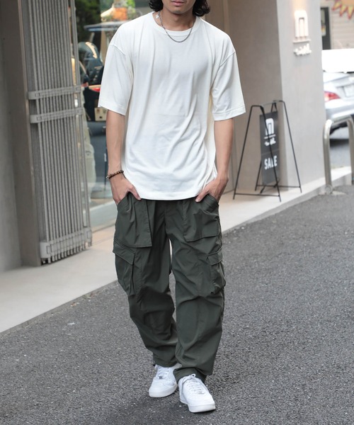 United Athle(ユナイテッドアスレ)の「【United Athle】5.6オンス トライブレンド ビッグシルエット Tシャツ ※1105(Tシャツ/カットソー・メンズ・ヘザーグレー/ブラック/アッシュ/オフホワイト・L/XL/M)」の10枚目の写真