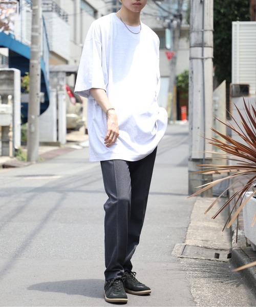 United Athle(ユナイテッドアスレ)の「【United Athle】5.6オンス トライブレンド ビッグシルエット Tシャツ ※1105(Tシャツ/カットソー・メンズ・ヘザーグレー/ブラック/アッシュ/オフホワイト・L/XL/M)」の7枚目の写真