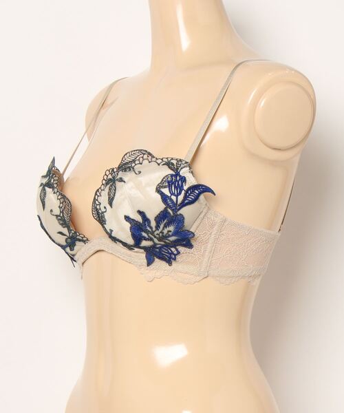 Ravijour（ラヴィジュール）の「ブーケ ホットリフト ブラ