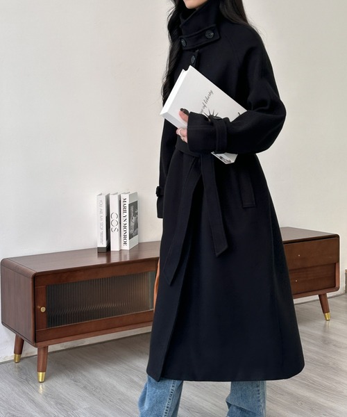 ECLIN(エクラン)の「オーバーサイズスタンドカラーメルトンロングコート(チェスターコート・レディース・ブラウン/ブラック/ベージュ/キャメル/モカ/テラコッタ/ネイビー・M/L)」の13枚目の写真