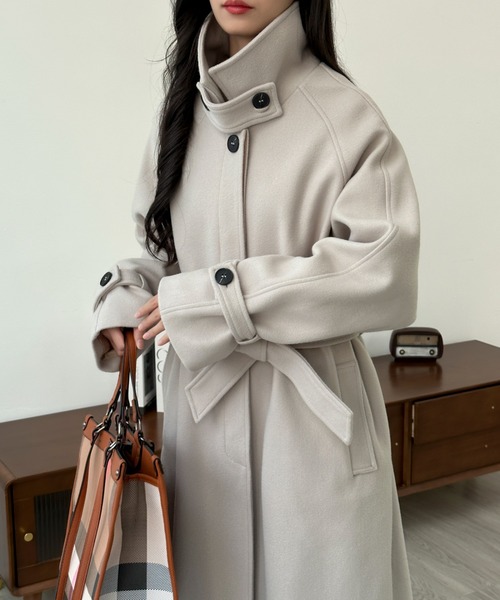 ECLIN(エクラン)の「オーバーサイズスタンドカラーメルトンロングコート(チェスターコート・レディース・ブラウン/ブラック/ベージュ/キャメル/モカ/テラコッタ/ネイビー・M/L)」の18枚目の写真