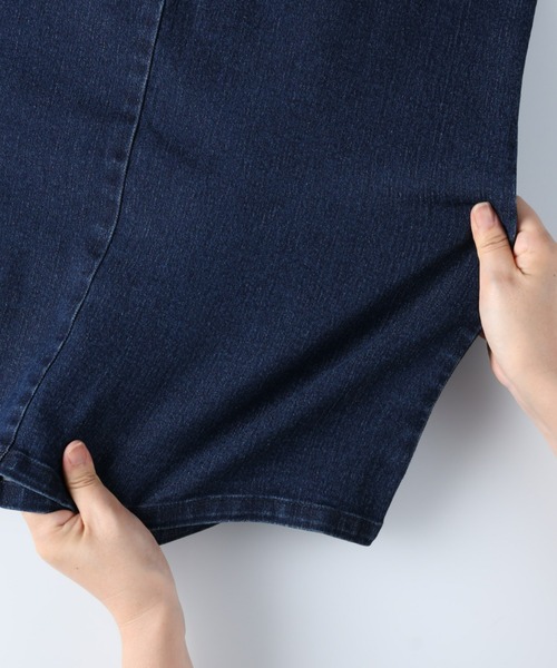 Right-on(ライトオン)の「【HONEYSUCKLE ROSE】ストレッチデニムタイトスカート(デニムスカート・レディース・ダークインディゴブルー・M/L)」の11枚目の写真