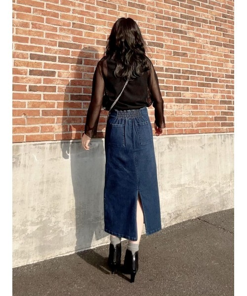 Right-on(ライトオン)の「【HONEYSUCKLE ROSE】ストレッチデニムタイトスカート(デニムスカート・レディース・ダークインディゴブルー・M/L)」の14枚目の写真