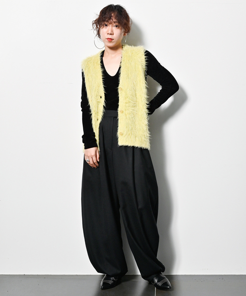 CITYSHOP(シティーショップ)の「VOLUME WOOL パンツ(スラックス・レディース・ブラック/グレー・36/38)」の10枚目の写真