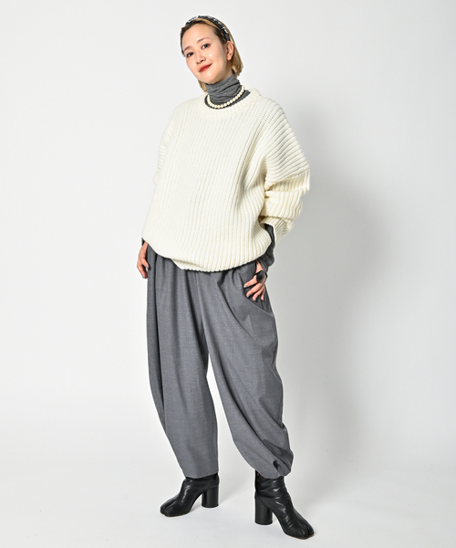 CITYSHOP(シティーショップ)の「VOLUME WOOL パンツ(スラックス・レディース・ブラック/グレー・36/38)」の18枚目の写真