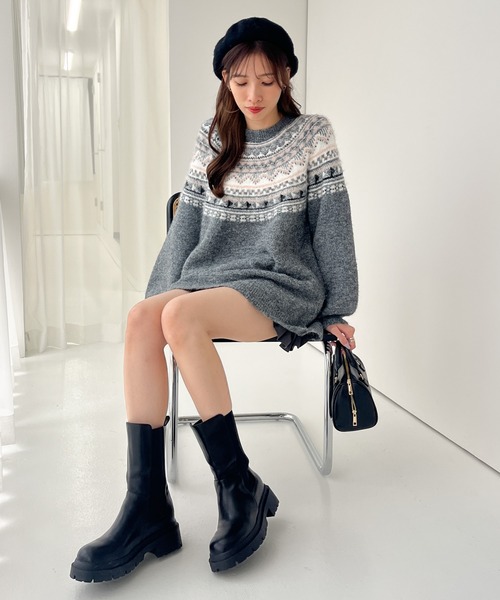 ペールグレー ファーポケット　U-Big 雑誌掲載 U-Big＞POP UP STORE 2024年秋冬ファーコレクション