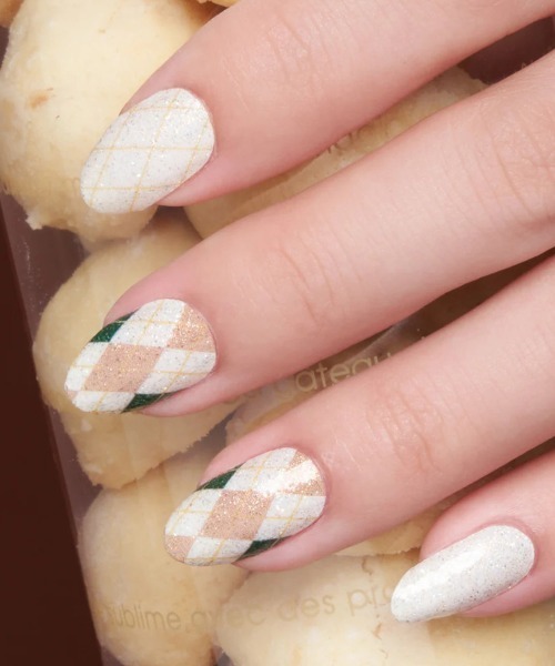 INCOCO（インココ）の「【INCOCO】貼るだけマニキュア -フェイバリット タイム - [I]（ネイルシール/ネイルチップ・レディース・その他1/その他2/パープル系その他/パープル系その他2・ONESIZE）」の17枚目の写真