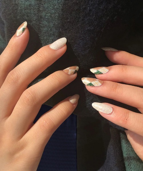 INCOCO（インココ）の「【INCOCO】貼るだけマニキュア -フェイバリット タイム - [I]（ネイルシール/ネイルチップ・レディース・その他1/その他2/パープル系その他/パープル系その他2・ONESIZE）」の18枚目の写真