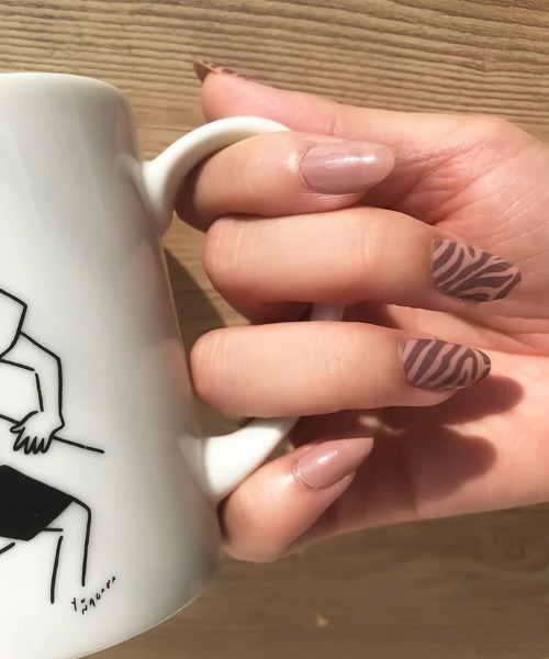 INCOCO（インココ）の「【INCOCO】貼るだけマニキュア -フェイバリット タイム - [I]（ネイルシール/ネイルチップ・レディース・その他1/その他2/パープル系その他/パープル系その他2・ONESIZE）」の14枚目の写真