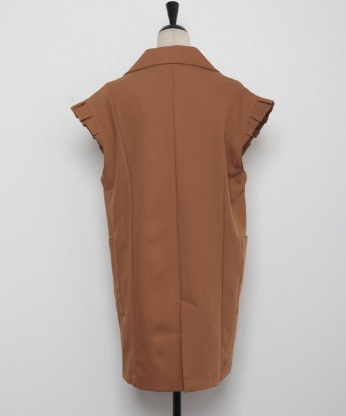 ANOTHER S(アナザーエス)の「プリーツフレンチ袖ダブルテーラードベストジレ(スーツベスト・レディース・キャメル/ブラック/グレー・FREE)」の10枚目の写真