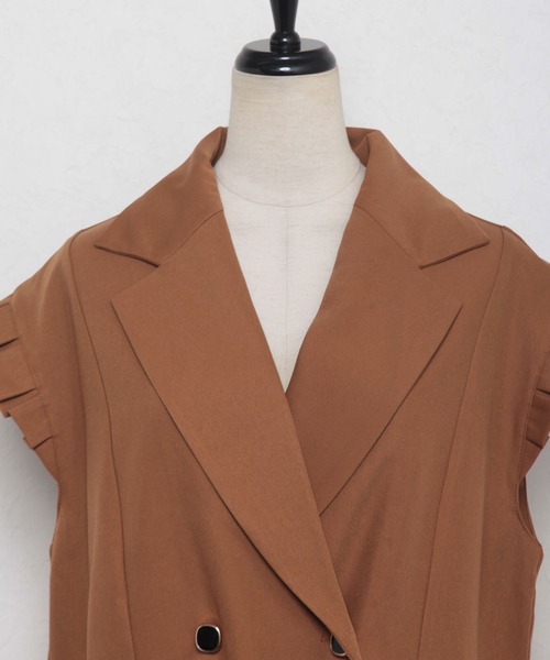 ANOTHER S(アナザーエス)の「プリーツフレンチ袖ダブルテーラードベストジレ(スーツベスト・レディース・キャメル/ブラック/グレー・FREE)」の14枚目の写真
