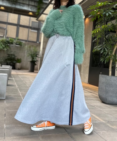 mi via loca（ミヴィアロカ）の「サイドラインジャージフレアスカート（スカート・レディース・グレー/チャコールグレー/ブラック・FREE）」の14枚目の写真