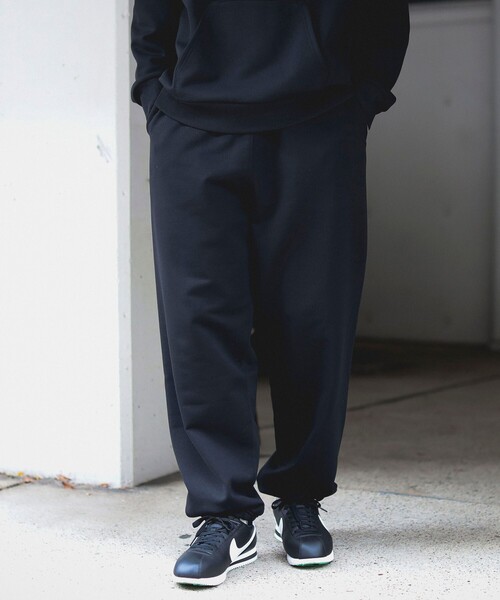 B:MING by BEAMS（ビーミングバイビームス）の「B:MING by BEAMS / ユーティリティ テック スウェット パンツ（セットアップ対応）（スウェットパンツ・メンズ・オフホワイト/ブラック・X-LARGE/MEDIUM/LARGE/SMALL）」の2枚目の写真