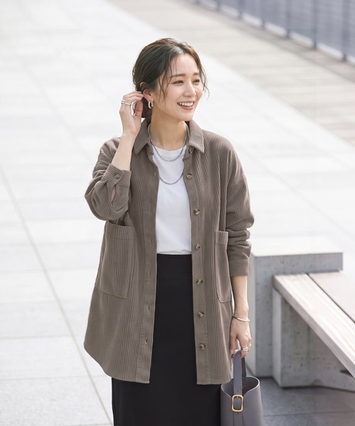 STYLE DELI(スタイルデリ)の「【LUXE】コーデュロイシャツジャケット(その他アウター・レディース・ダークグレー/モカ/ホワイト系その他・FREE)」の4枚目の写真