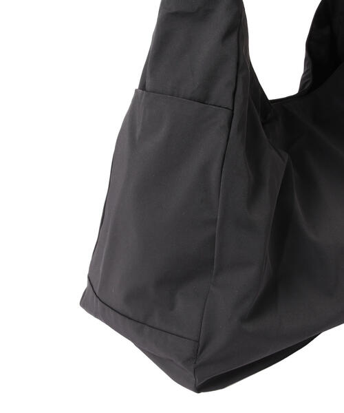 WHITELAND(ホワイトランド)の「WHITELAND/ホワイトランド/THREE LAYERS BAG(ショルダーバッグ・メンズ・ブラック・F)」の5枚目の写真