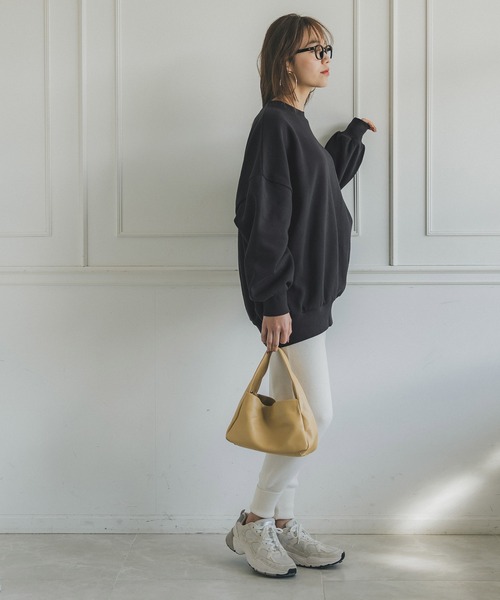 coca(coca)(コカ)の「【WEB限定セール】裏起毛オーバーサイズトップス(スウェット・レディース・ブラック/アイボリー・M/L)」の10枚目の写真