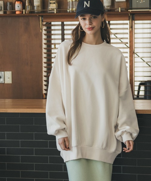 coca(coca)(コカ)の「【WEB限定セール】裏起毛オーバーサイズトップス(スウェット・レディース・ブラック/アイボリー・M/L)」の6枚目の写真