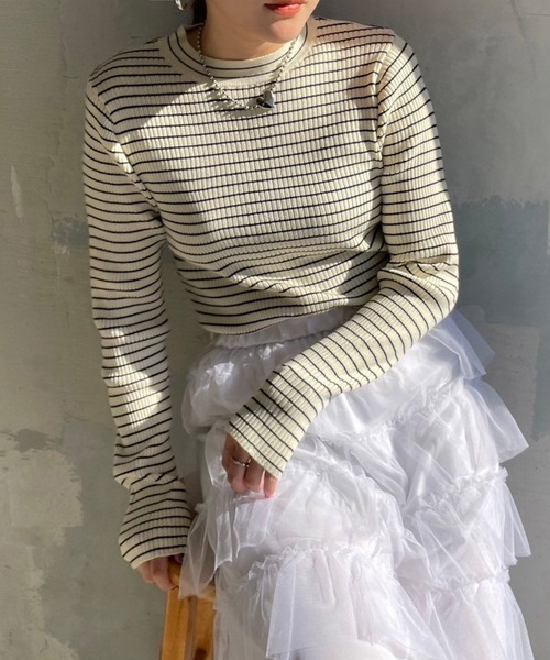 LOWRYS FARM(ローリーズファーム)の「リブニットプルオーバーLS 995339(ニット/セーター・レディース・チャコールグレー/その他/アイボリー/ブラック・FREE)」の4枚目の写真