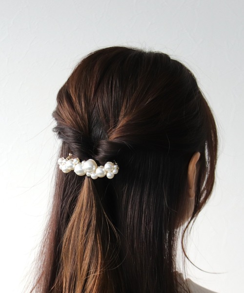 Three Four Time(スリーフォータイム)の「ランダムパールバレッタ【結婚式/パーティ/フォーマル/デイリー】(バレッタ/ヘアクリップ・レディース・ゴールド・FREE)」の6枚目の写真