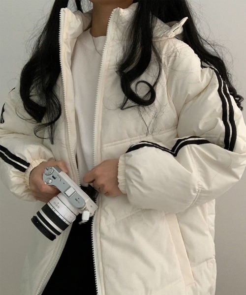 あー Lady ホワイトフード付きジャケット セール】フード付き中綿ジャンバー レディース（ダウンジャケット