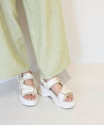 厚底クロスベルトスポーツサンダル