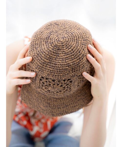 Ungrid(アングリッド)の「かぎ編みニット帽(ニットキャップ/ビーニー・レディース・ライトグレー/ブラウン・FREE)」の4枚目の写真