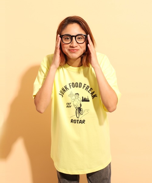 ROTAR(ローター)の「J&F DELIVERY Tee(Tシャツ/カットソー・メンズ・ホワイト/ブラック/ライトイエロー・SMALL/MEDIUM/LARGE/X-LARGE)」の3枚目の写真