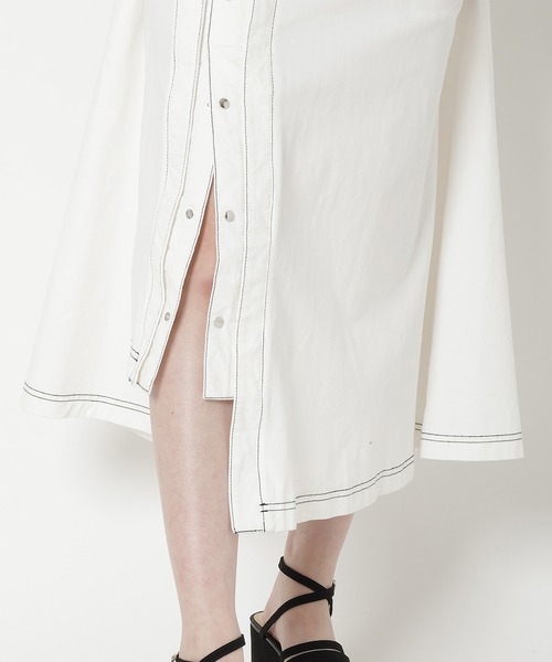 REDYAZEL（レディアゼル）の「ステッチカラーワンピース（ジャンパースカート・レディース・ライトグレー/ブラック/オフホワイト・FREE）」の21枚目の写真