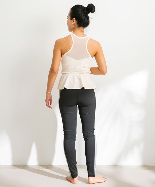 URBAN RESEARCH Sonny Label（アーバンリサーチサニーレーベル）の「SLAB　Peplum Bratop（タンクトップ・レディース・ブラック/オフホワイト・M-L/S-M）」の16枚目の写真