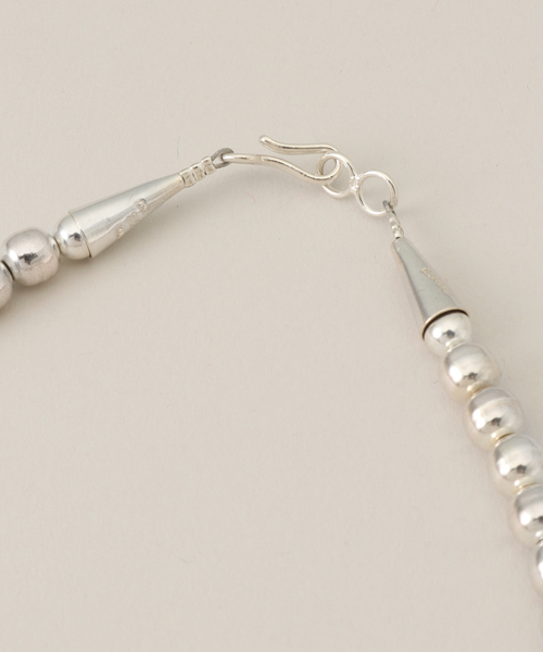 SLOBE IENA(スローブイエナ)の「【ERICKA NICOLAS BEGAY】ショートネックレス (7mm/40cm)(ネックレス・レディース・シルバー・FREE)」の3枚目の写真