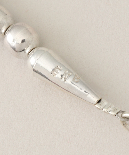 SLOBE IENA(スローブイエナ)の「【ERICKA NICOLAS BEGAY】ショートネックレス (7mm/40cm)(ネックレス・レディース・シルバー・FREE)」の5枚目の写真