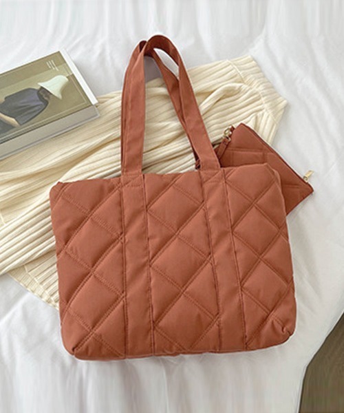 Miniministore(ミニミニストア)の「ポーチ付き キルティング トートバッグ(トートバッグ・レディース・ブラック/ベージュ/ダークオレンジ・FREE)」の16枚目の写真