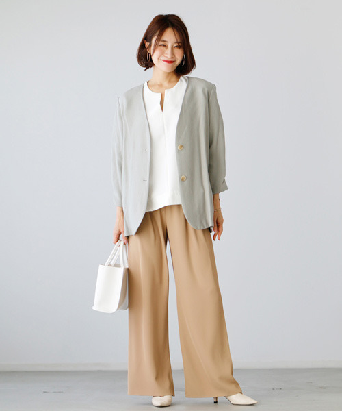 Ehre style(エーレスタイル)の「華奢見せが叶う!着やせの技ありキーネックドルマン(Tシャツ/カットソー・レディース・ブラック/ベージュ/ホワイト・FREE)」の11枚目の写真
