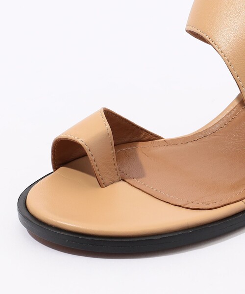 ATP ATELIER（エーティーピーアトリエ）の「ATP TRIVENTO ヒールサンダル（サンダル・レディース・ブラック/ライトベージュ・36/38/37）」の7枚目の写真